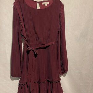 She + Sky   Burgandy Fit & Flare Layered Dress Round Neckline Crinkle Size LARGE